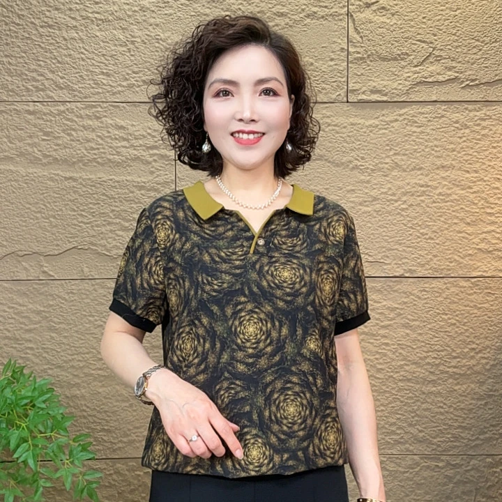 新款中老年妈妈装夏季气质翻领时尚休闲碎花宽松显瘦女式短袖T恤