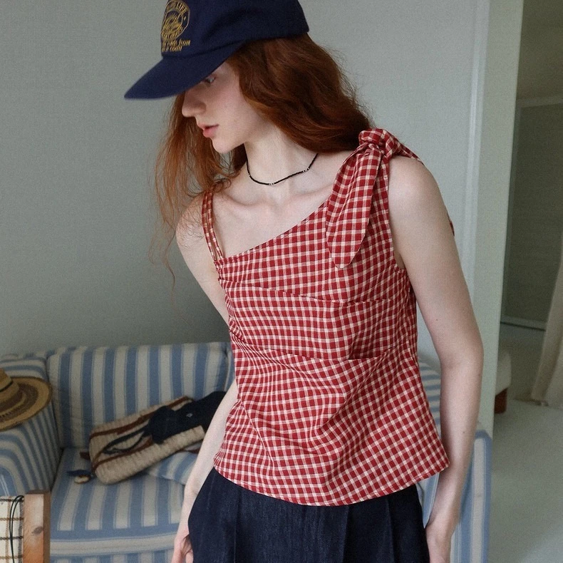 2025年新款《品质》夏天的小心思’美式复古格子辣妹修身针织背心