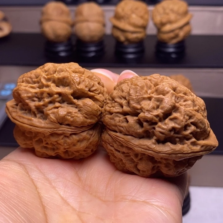 文玩核桃把件舍利塔金蟾13