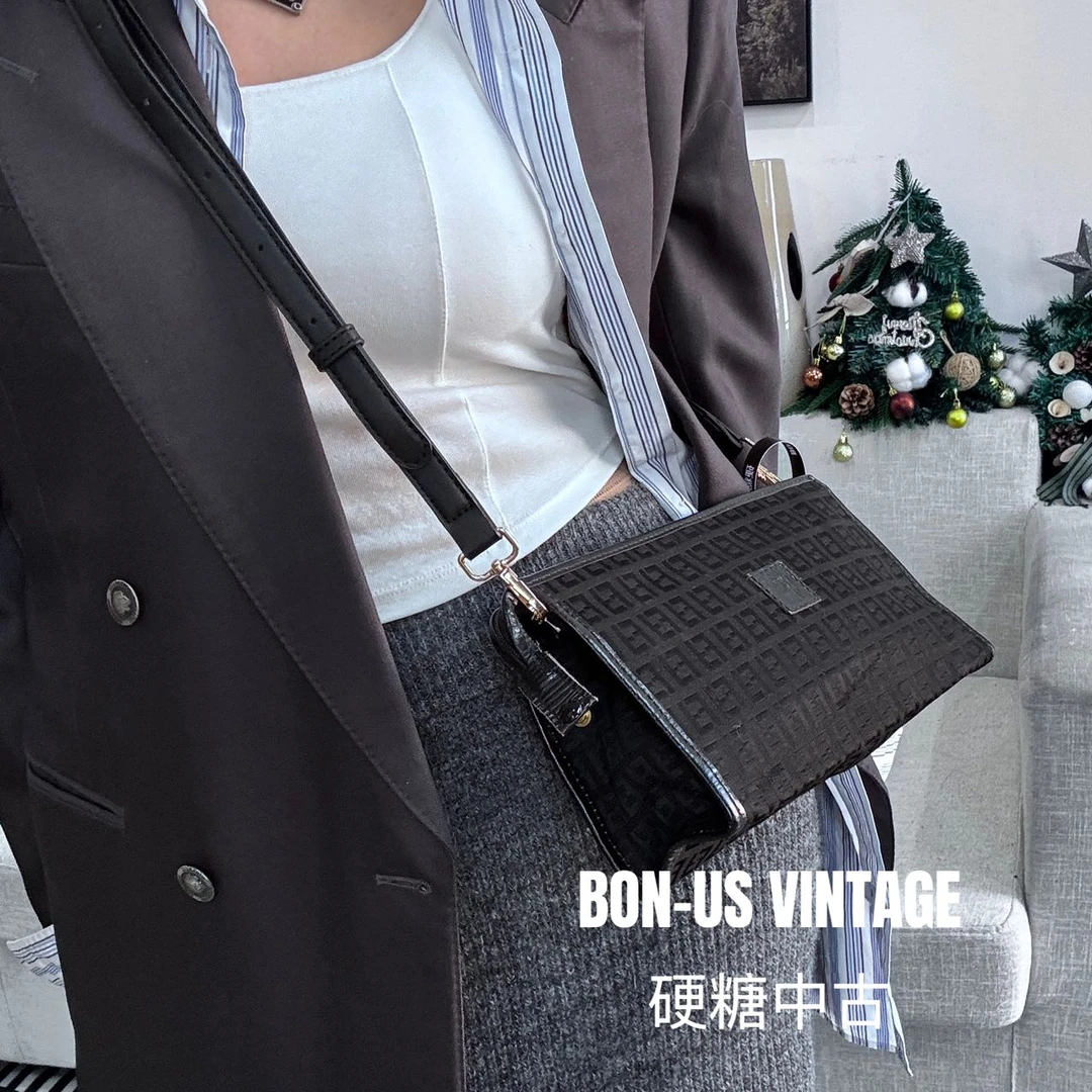 95新 FENDI/芬迪 617762/老花洗漱25