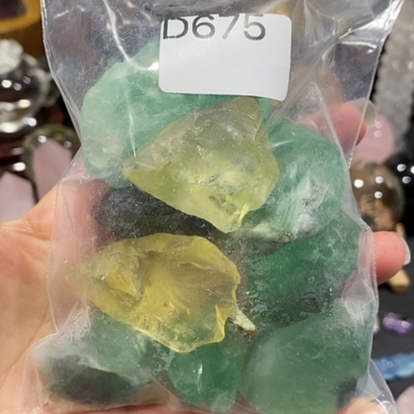 【闪购商品】水晶吊坠未镶嵌泰*L摆件