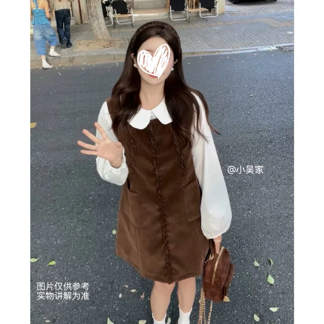「小吴家」韩版灯芯绒木耳花边圆领背心裙+精致娃娃领衬衫两件套