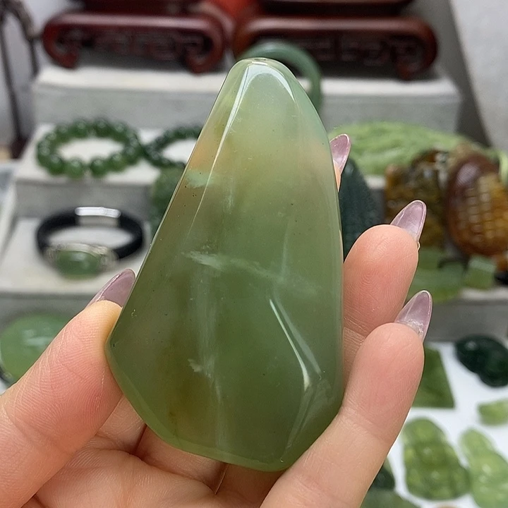 蛇纹石玉未镶嵌手把件