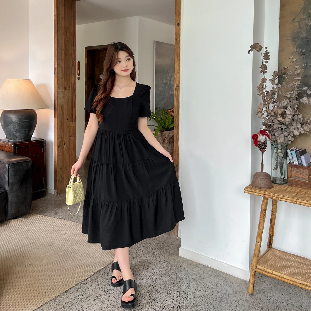 【夏天来了--】 韩系时尚显瘦百搭收腰显瘦蛋糕连衣裙   0411
