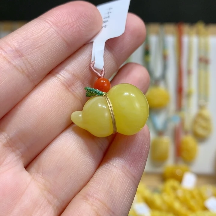 随****裸石蜜蜡未镶嵌配饰