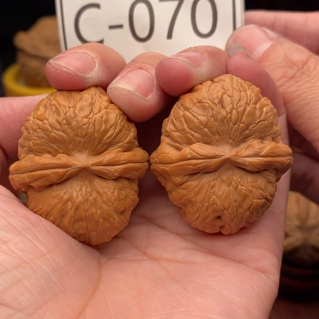 文玩核桃把件元宝39