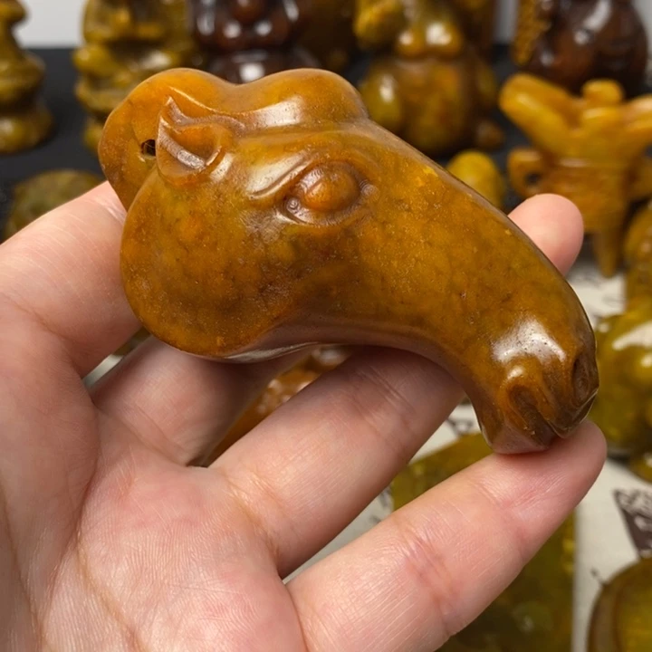 未镶嵌蛇纹石玉颈饰120