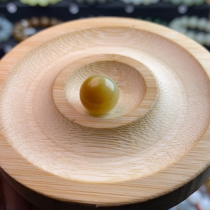 手串未镶嵌和田玉Q卡14糖白