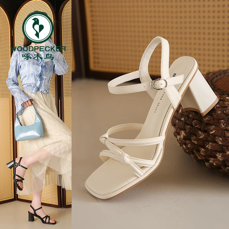 啄木鸟粗跟气质罗马凉鞋女2025夏季新款仙女风一字扣带轻奢高跟鞋