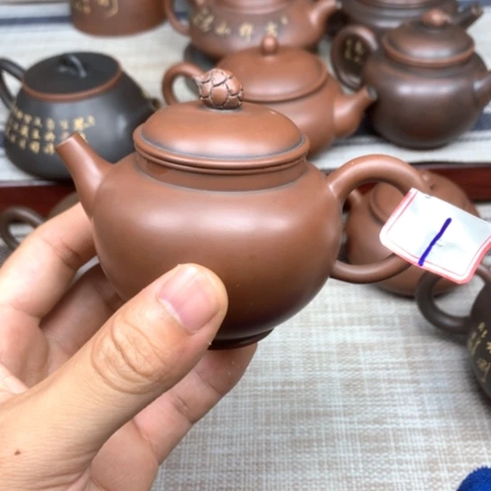 壶堉*微下 送果壶 150毫升左右的