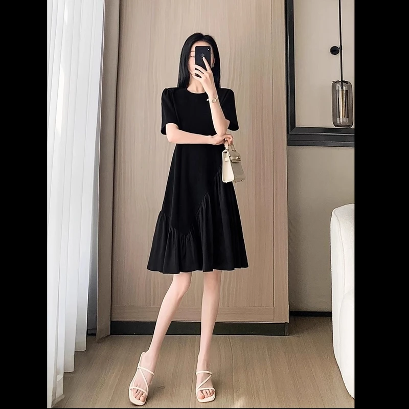 小个子赫本风黑色连衣裙女夏2025新款高级感法式气质显瘦a字裙子