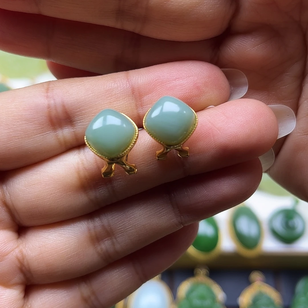 和田玉银S925镶嵌耳饰