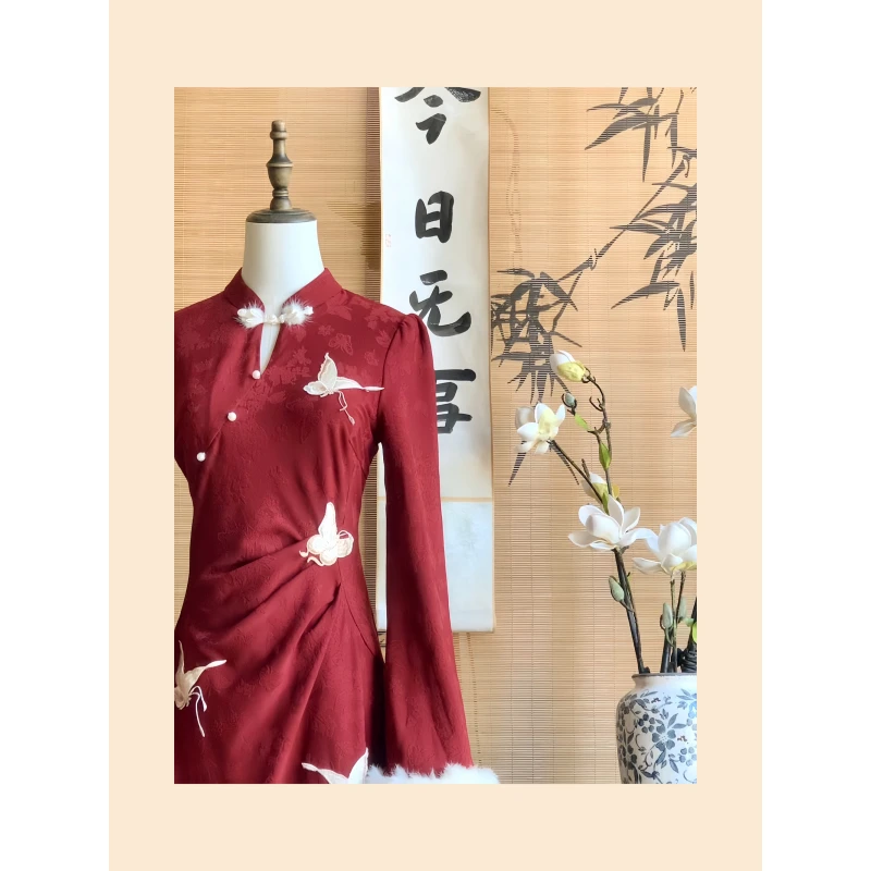 【橘络】新中式红色改良旗袍订婚气质修身蝴蝶刺绣国风连衣裙长款