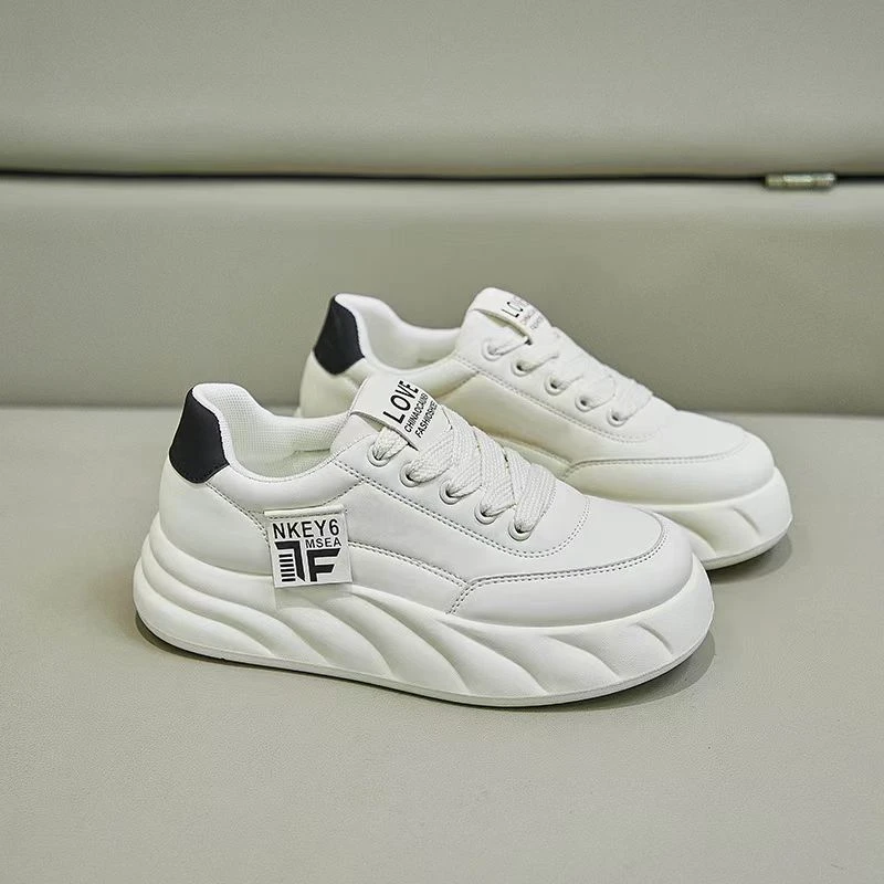 女秋冬平底软底韩版百搭时尚皮面小白鞋板鞋XW802