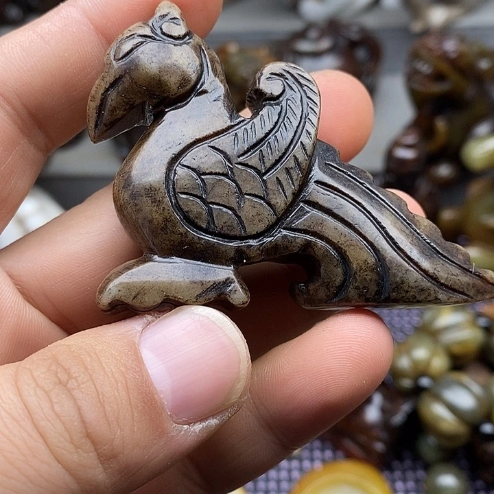 未镶嵌蛇纹石玉颈饰