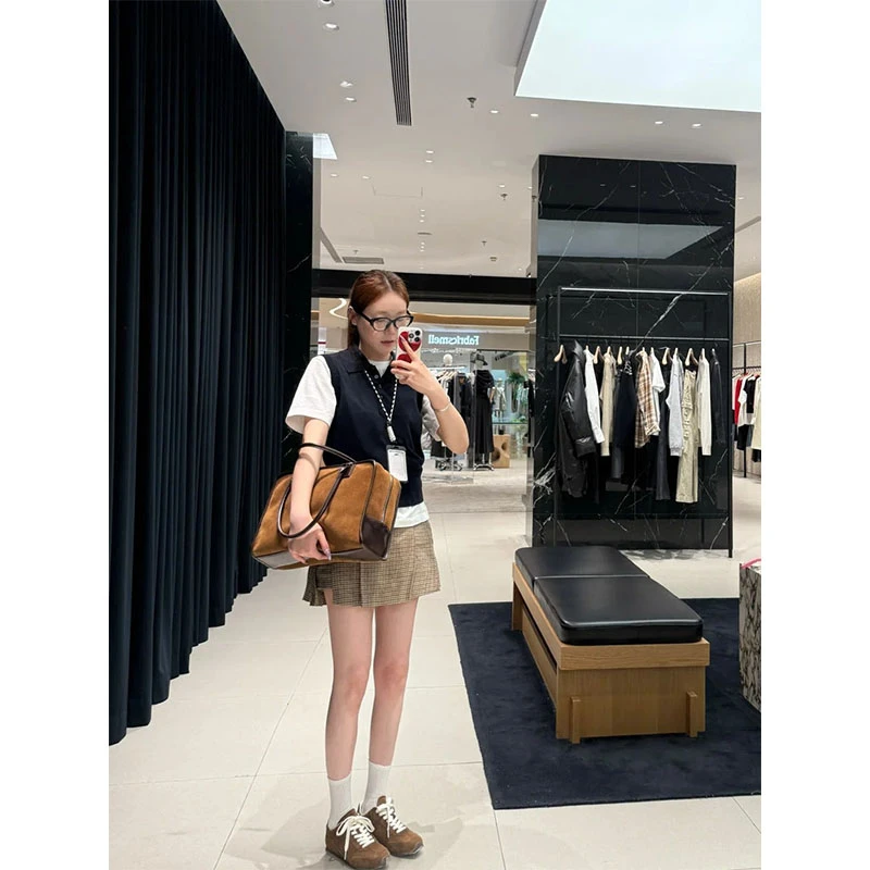 简约时尚学院风白色打底T恤上衣显瘦百搭翻领背心高腰格子短裙女