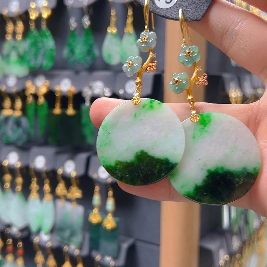 未镶嵌翡翠耳饰翡翠