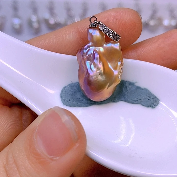 淡水珍珠颈饰合金