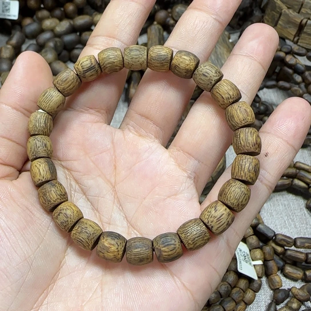 简***娘手串沉香乌身多样性发货一条卡8-5克