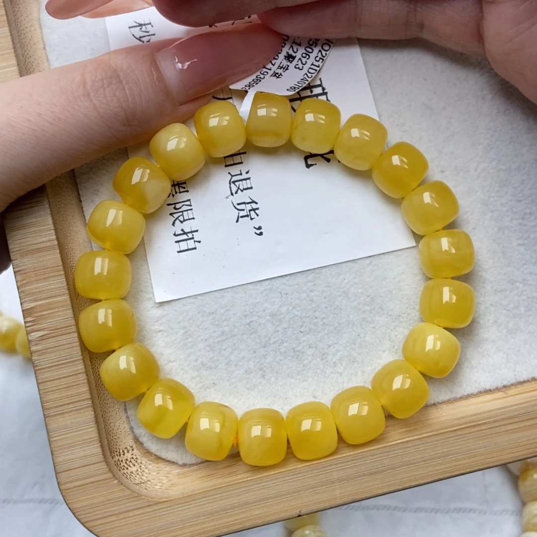 琥珀未镶嵌珠宝奇石11