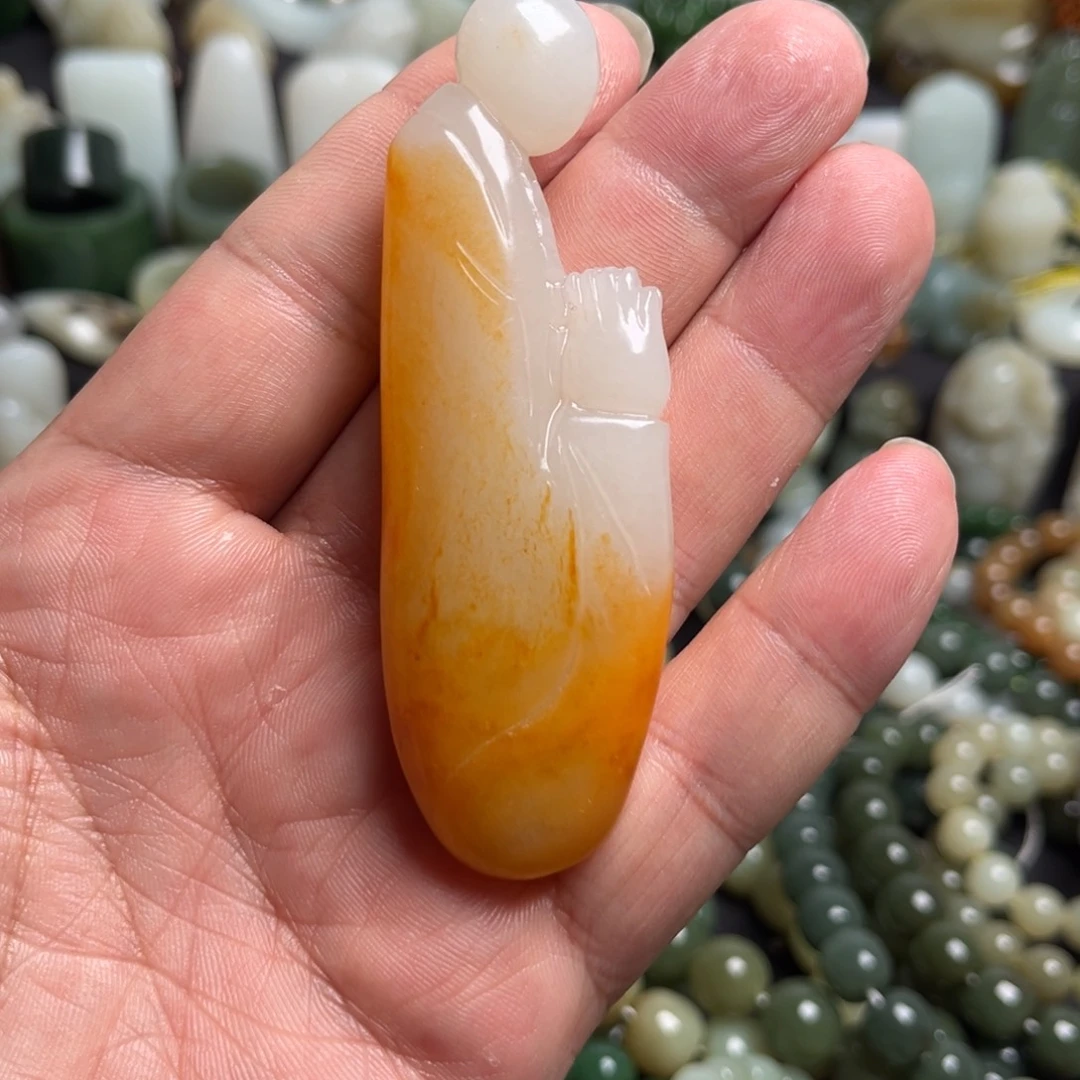 和田玉未镶嵌吊坠(不含链)