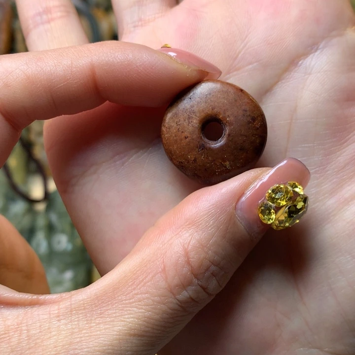 岫岩河磨玉（透闪石质玉）挂件未镶嵌