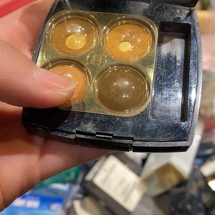 Y***r花岗石铁合金香水沐浴露持久留