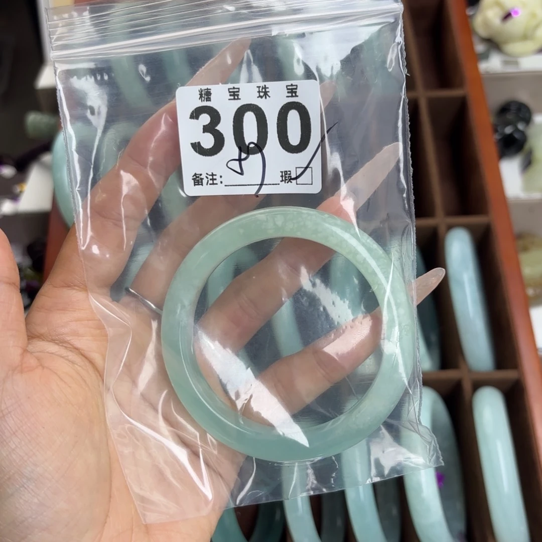 未镶嵌蛇纹石玉手镯小****o