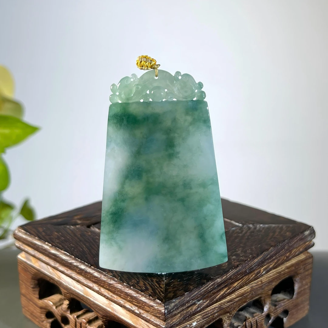 JXW01-173   天然缅甸翡翠A货  仿古牌