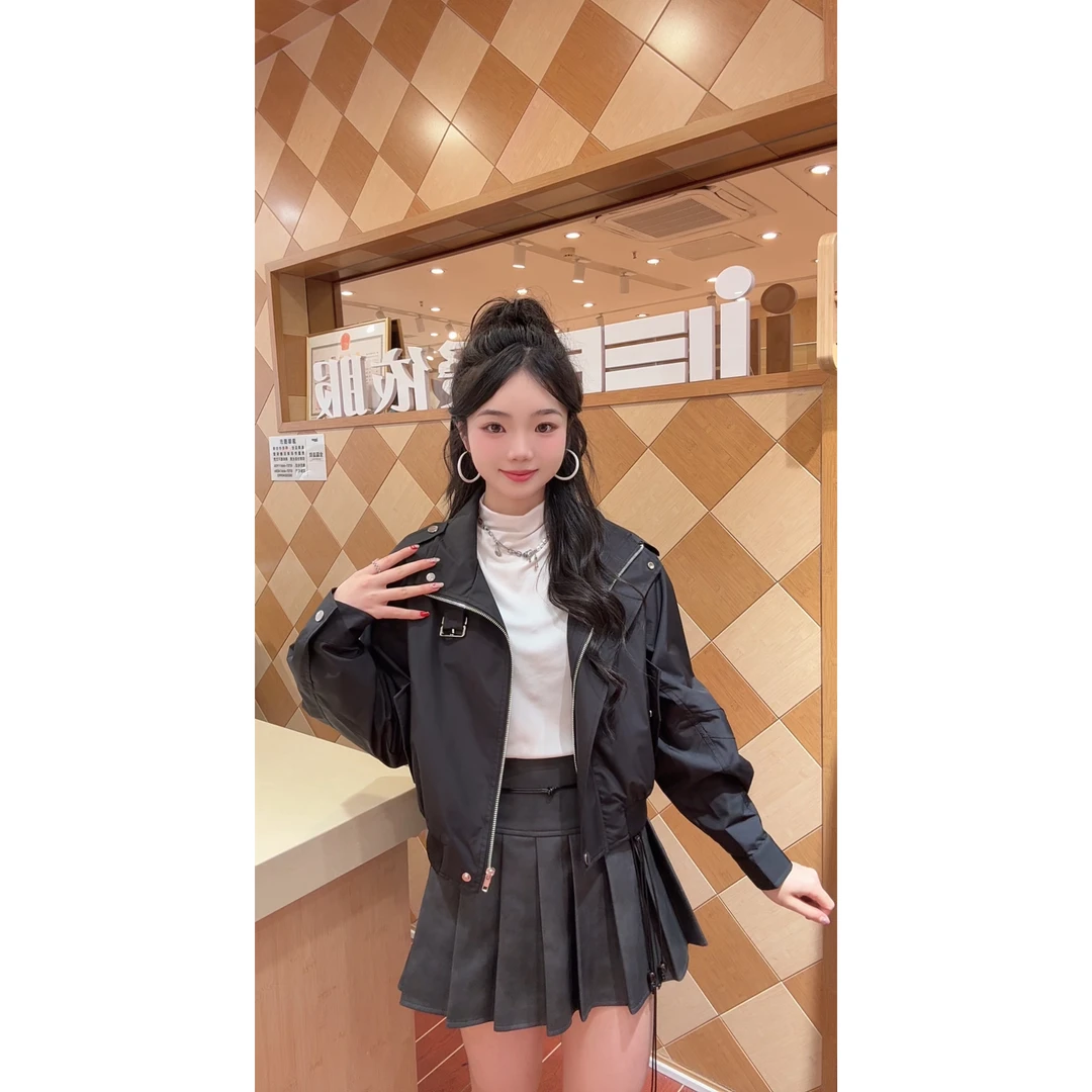 IEF/爱依服2025新款秋季纯色百搭减龄短外套