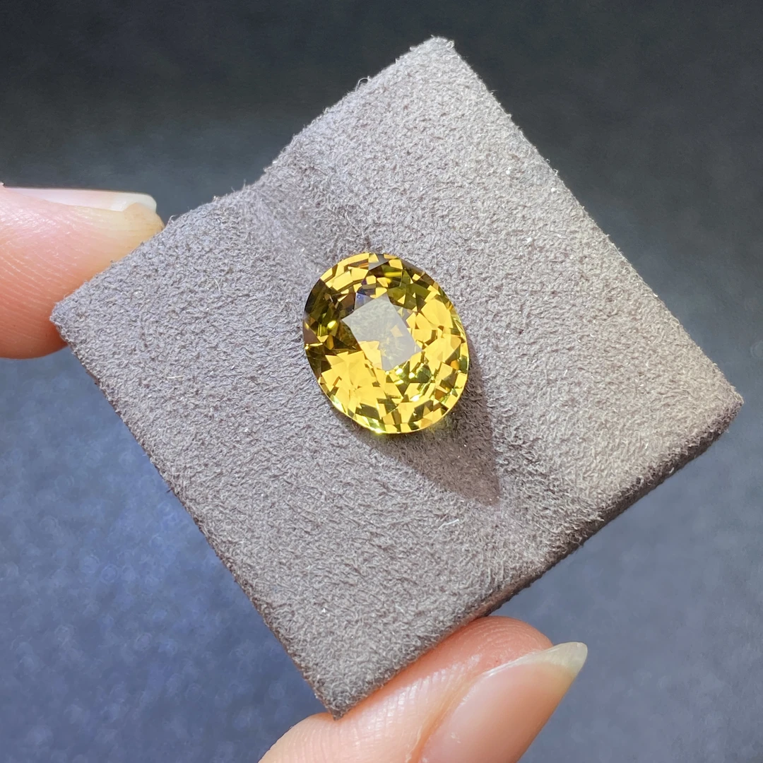 25M018 金绿宝石 5.70克拉