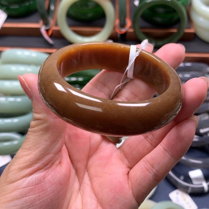 【闪购商品】未镶嵌手镯和田玉