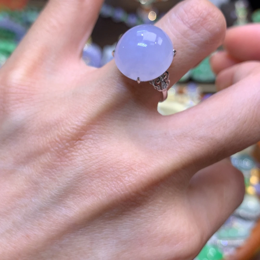 ***翡翠18K金镶嵌颈饰翡翠