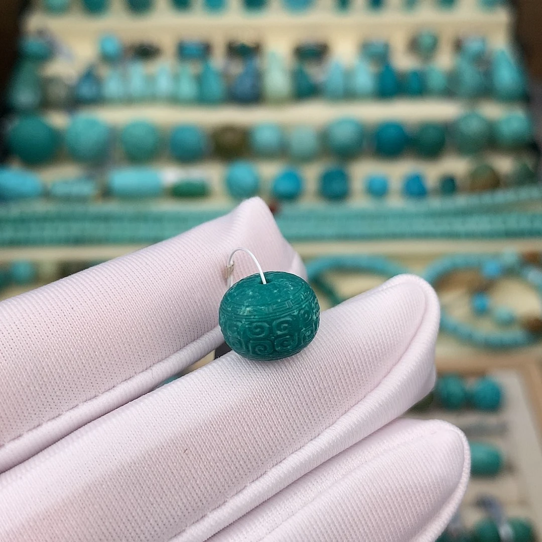 绿松石未镶嵌珠宝奇石12