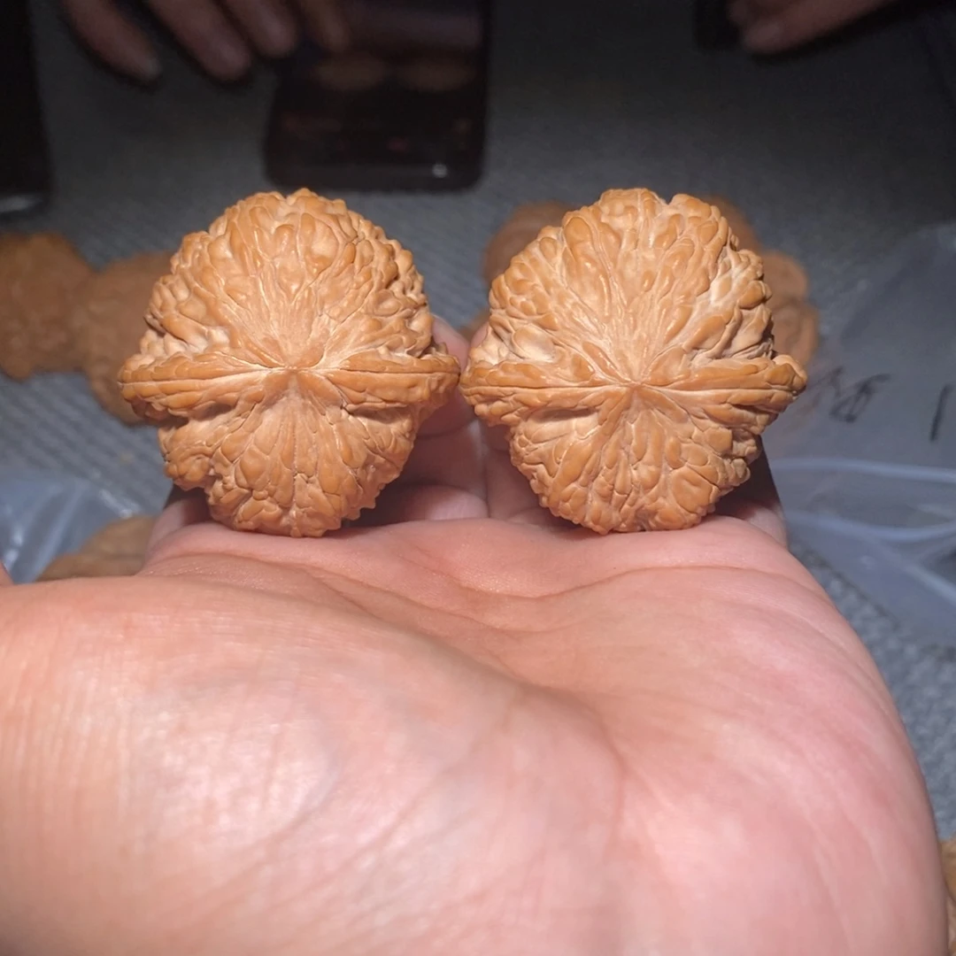 巴***鲁把件桃核43尺泥鳅背