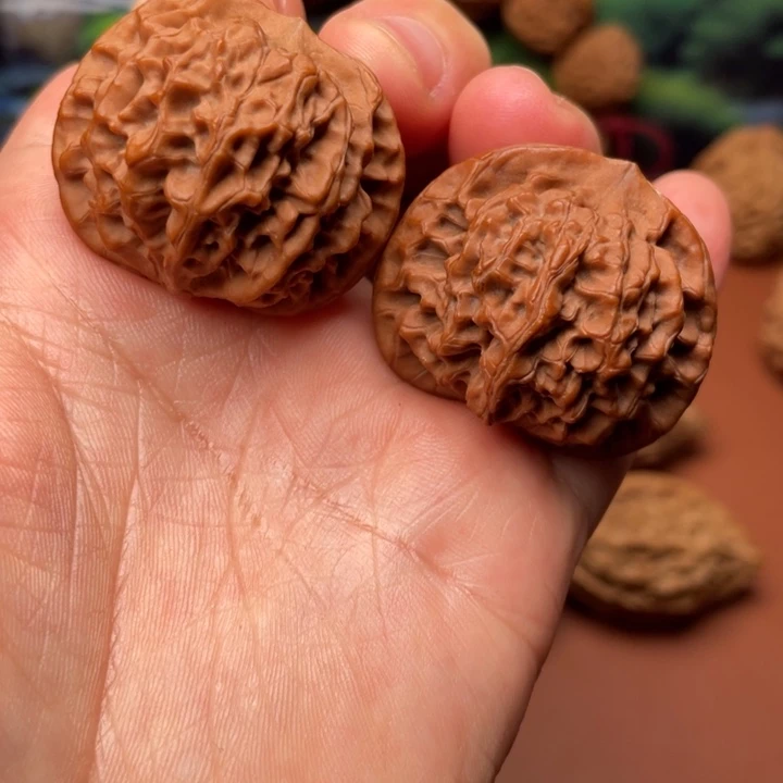 文玩核桃吊坠秦时明月是一部很有意义