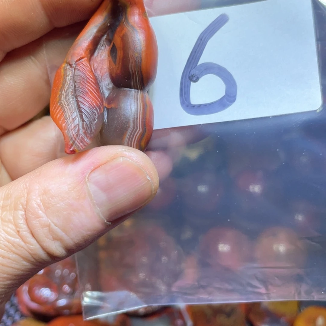 玛瑙/玉髓颈饰未镶嵌石*