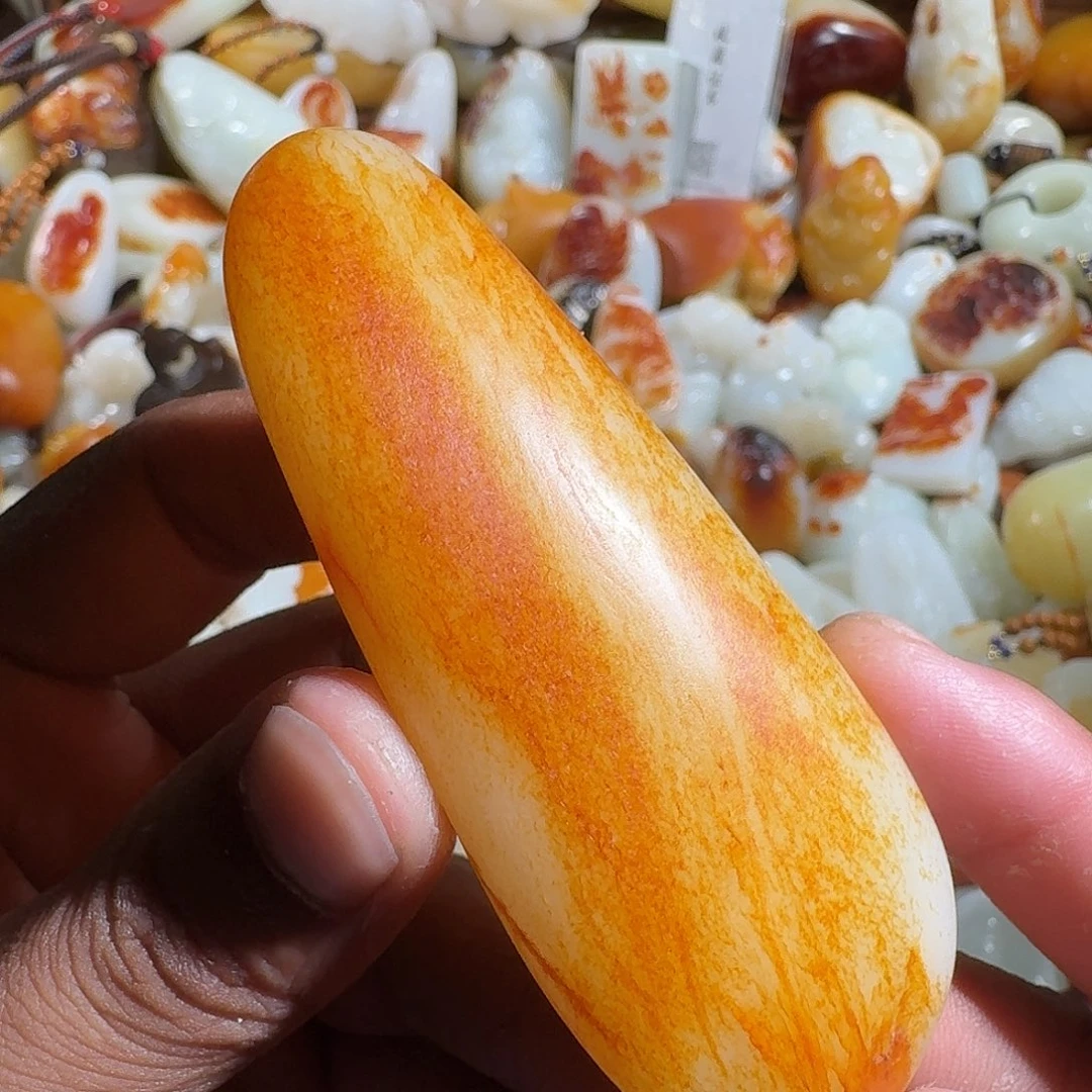 王***粒和田玉未镶嵌挂件