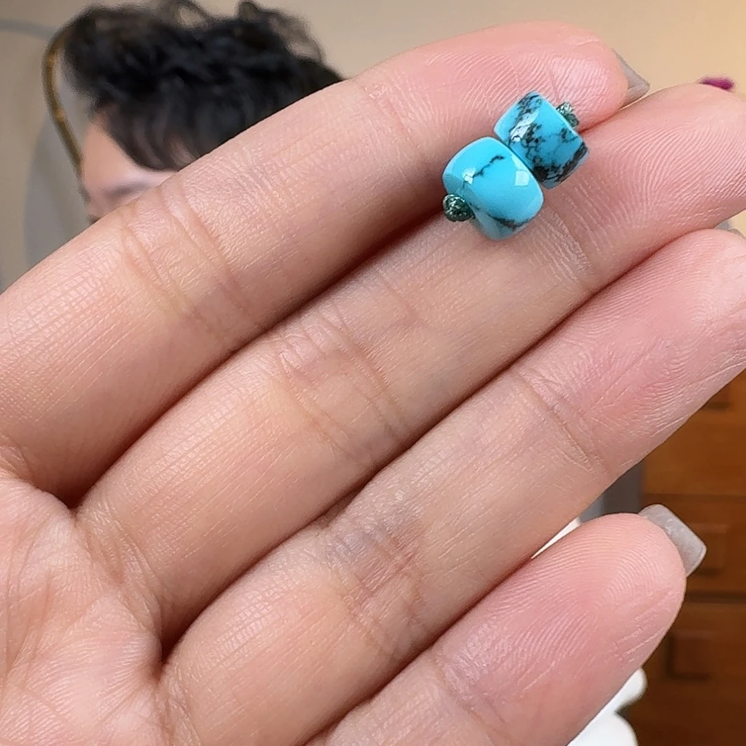 绿松石未镶嵌挂件