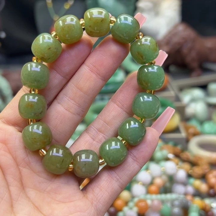 未镶嵌手镯石英岩玉