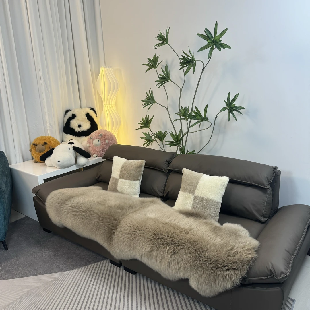 浅咖色双拼高端羊皮毛沙发垫可爱卧室连皮毛长200cm（±5cm）