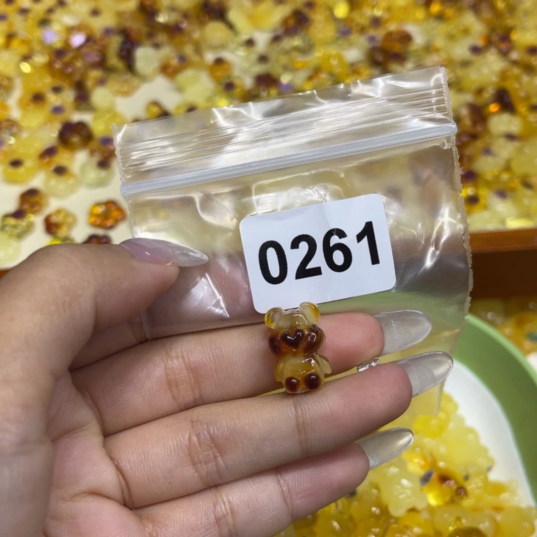 琥珀珠宝奇石未镶嵌