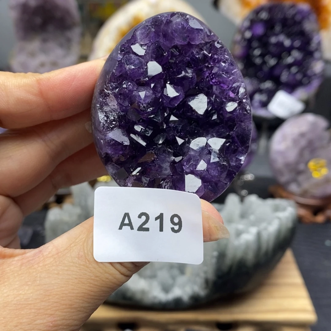 未镶嵌水晶大型摆件（非配饰）