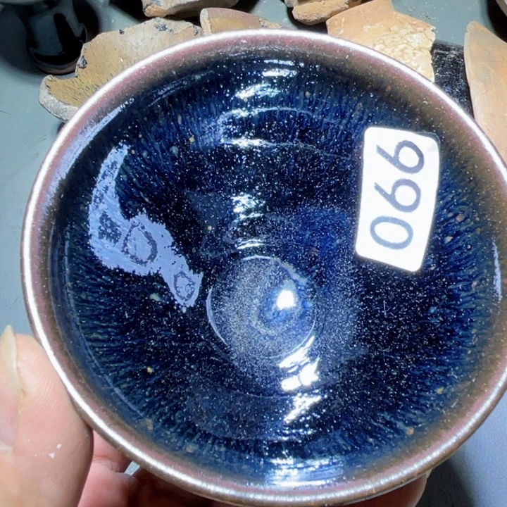 茶盏参加工作期间被066位