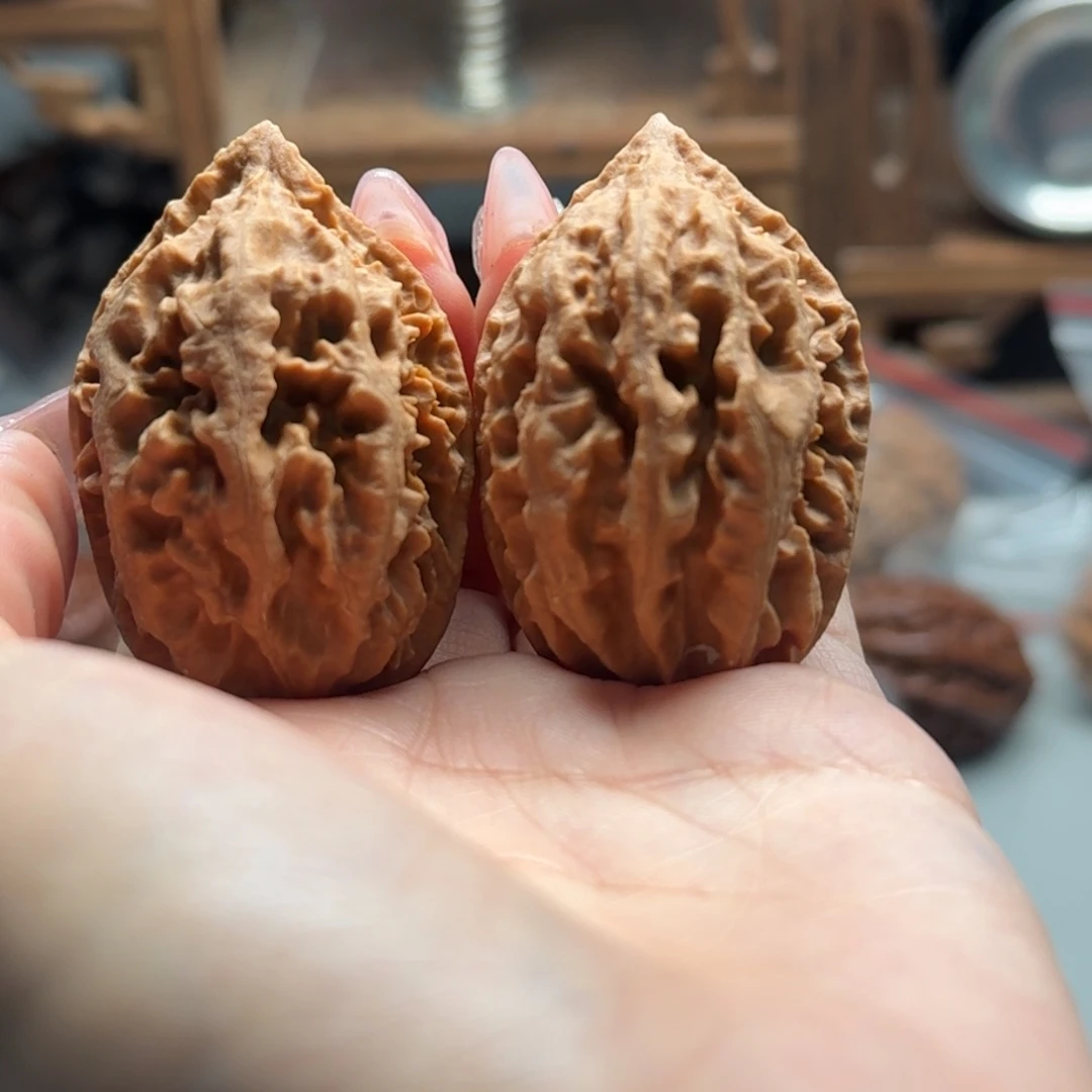 文玩核桃把件关东木子楸百核61花皮