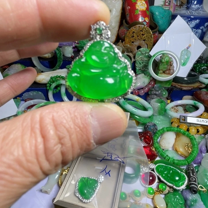 h***爱滴血莲花菩提吊坠