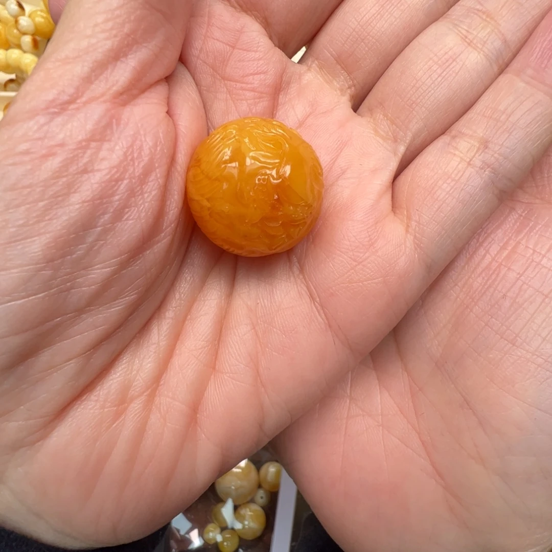 ᅟ***琥珀未镶嵌裸石蜜蜡