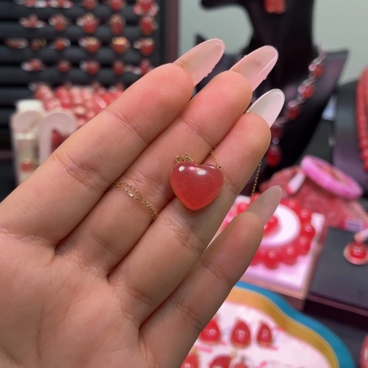 菱锰矿（红纹石）18K金镶嵌颈饰爱心锁骨链