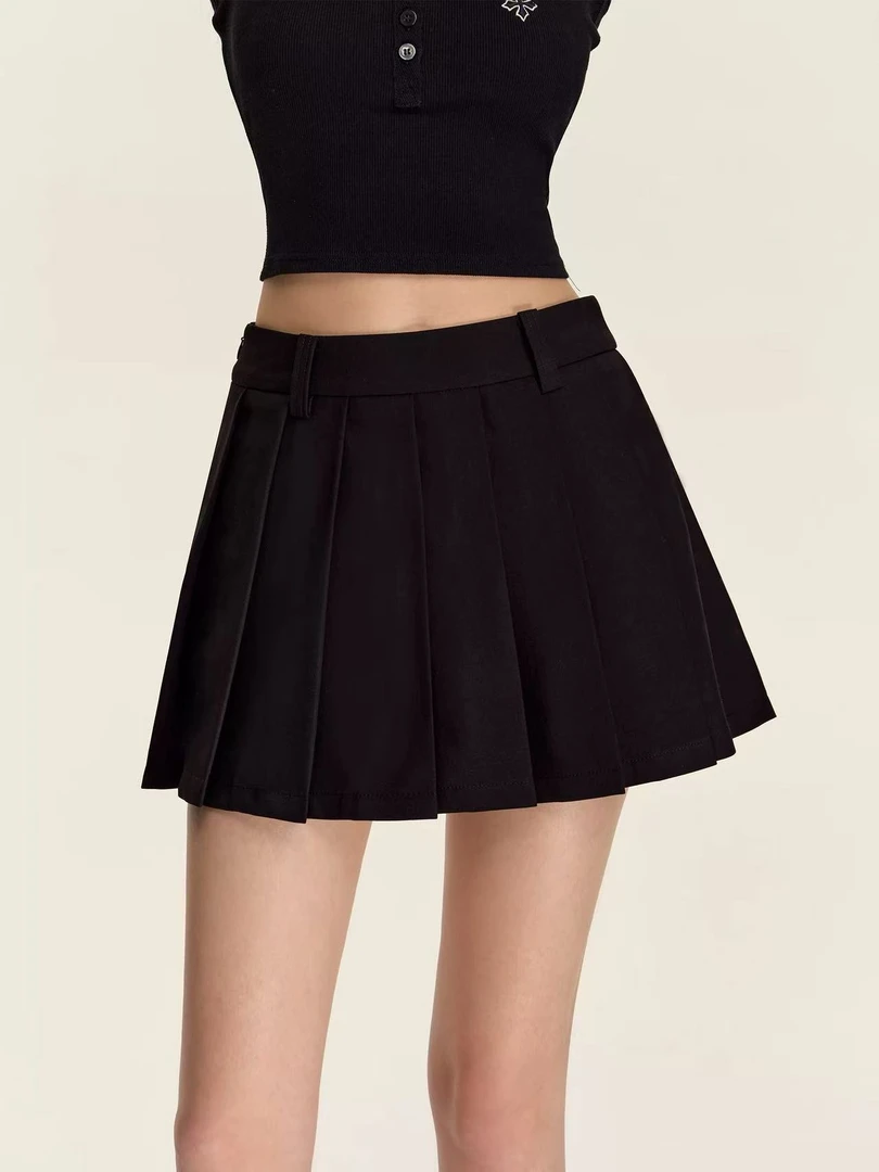 A10-2黑色“百褶”短裙