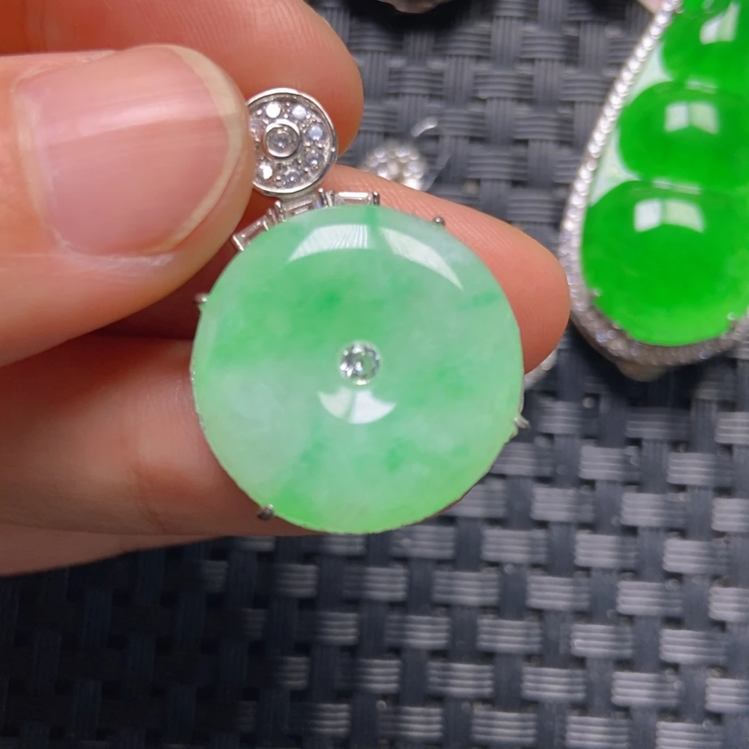翡翠银S925镶嵌颈饰平安扣吊坠